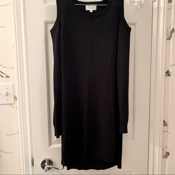Cold shoulder midi black knit dress with long sleeves. - Picture 2 of 9